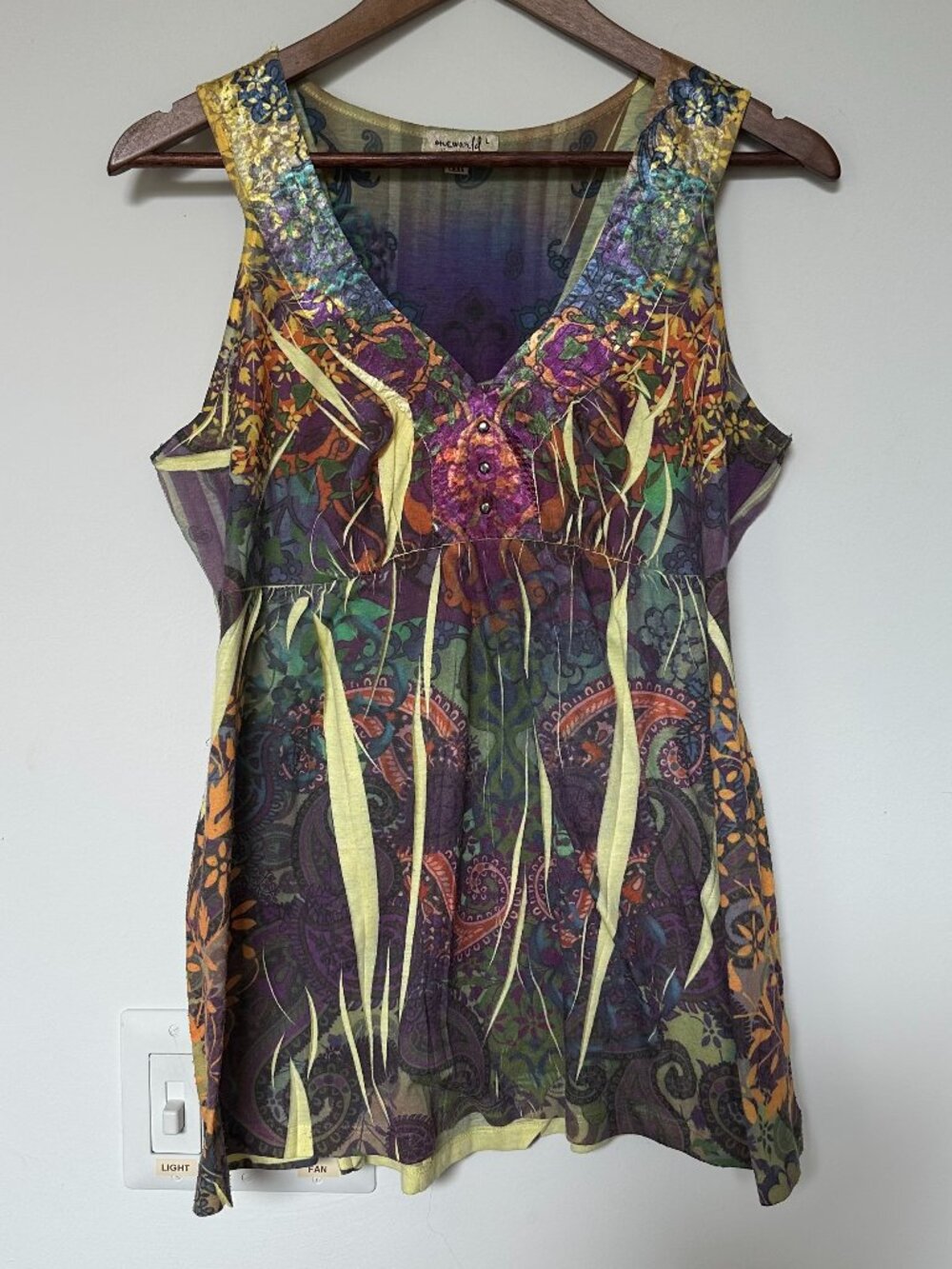 One World Paisley Mixed Floral V-Neck Embellished Tunic Tank Top Size Large
